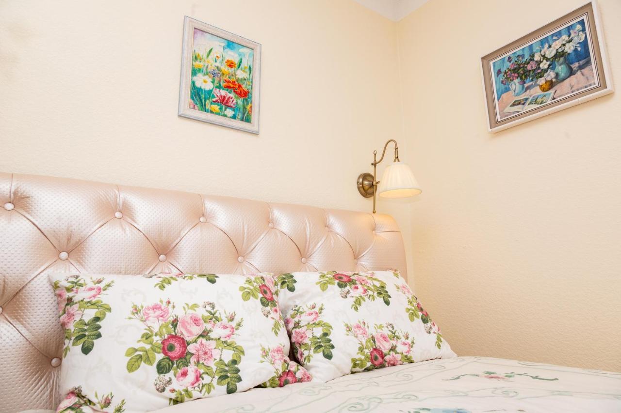 Ferienwohnung La Boheme - The Magic Of Riga & Free Parking Exterior foto